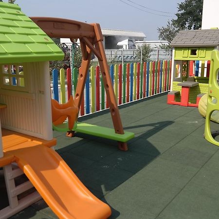 Motel Valentina Ion Roată Eksteriør billede